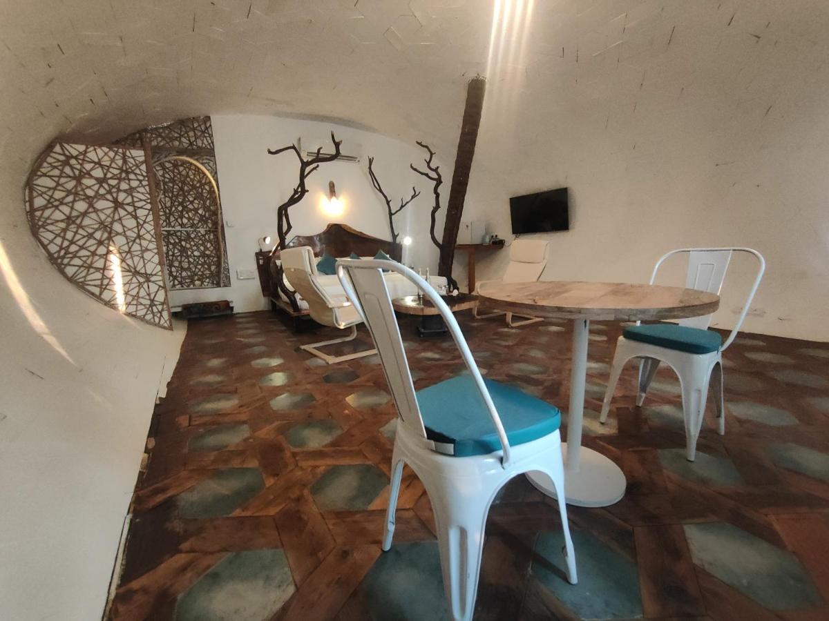 Obrigado By Craftels Hotell Canaguinim Eksteriør bilde